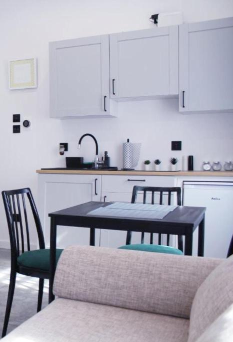 Apartament Z Historia Jelenia Góra Exteriör bild