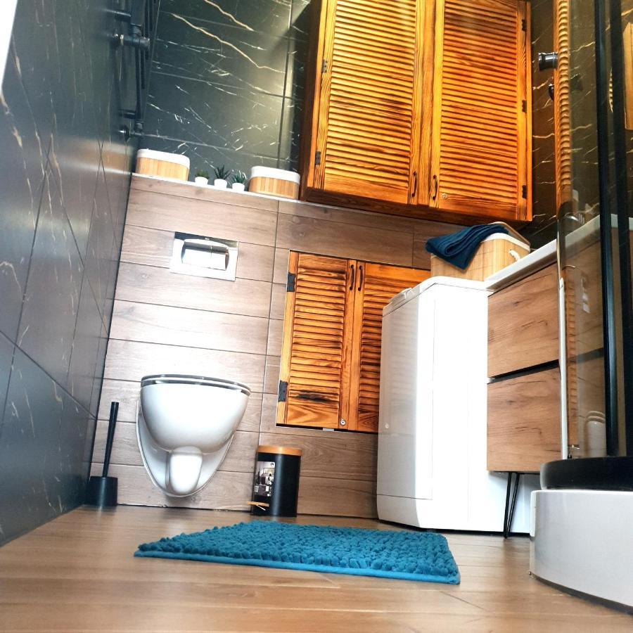 Apartament Z Historia Jelenia Góra Exteriör bild