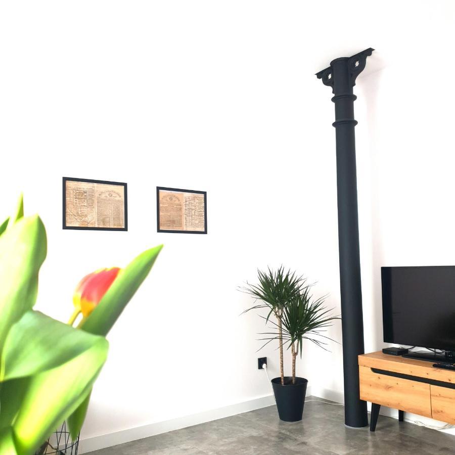 Apartament Z Historia Jelenia Góra Exteriör bild