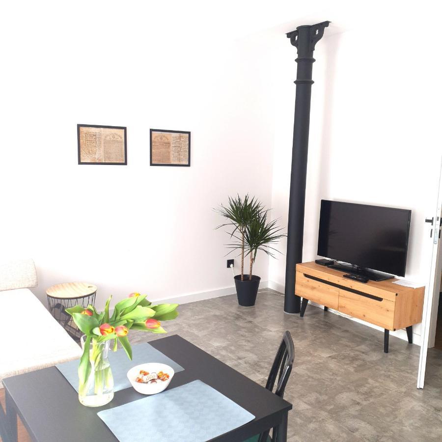 Apartament Z Historia Jelenia Góra Exteriör bild