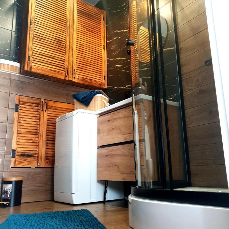 Apartament Z Historia Jelenia Góra Exteriör bild